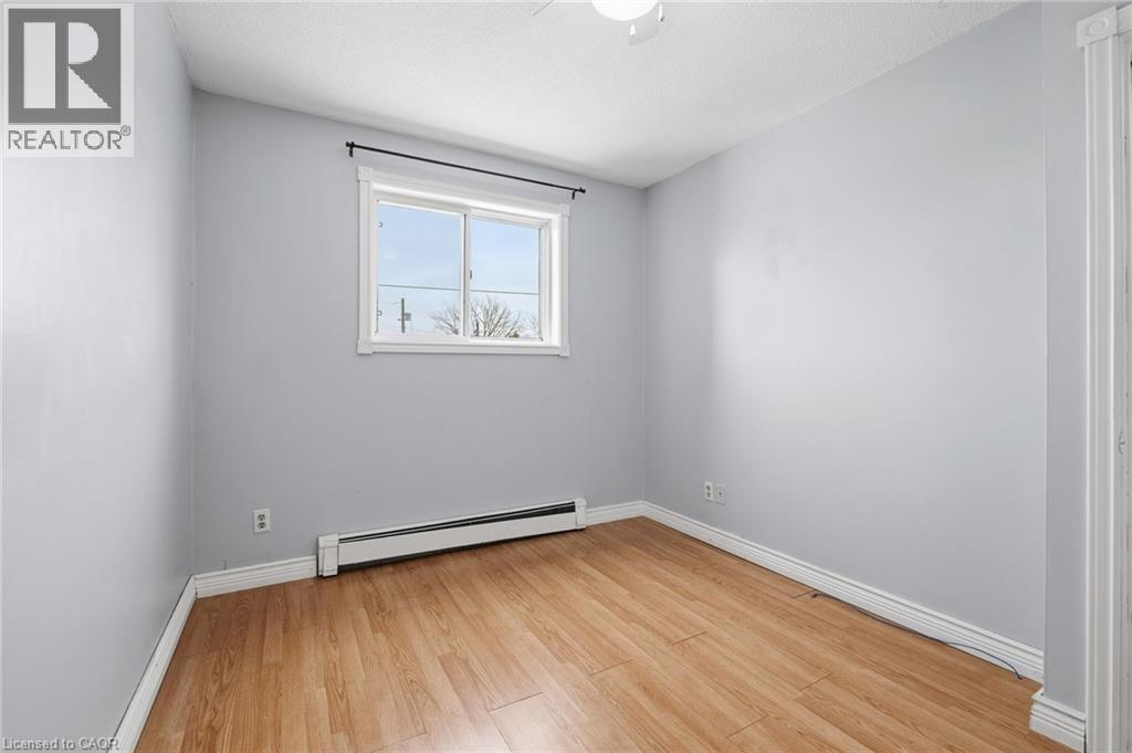 379 Southworth Street S, Welland, Ontario  L3B 2A1 - Photo 17 - 40805985