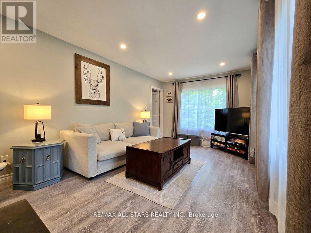 47 Kennedy Drive, Trent Lakes, Ontario  K0M 1A0 - Photo 8 - X12991164