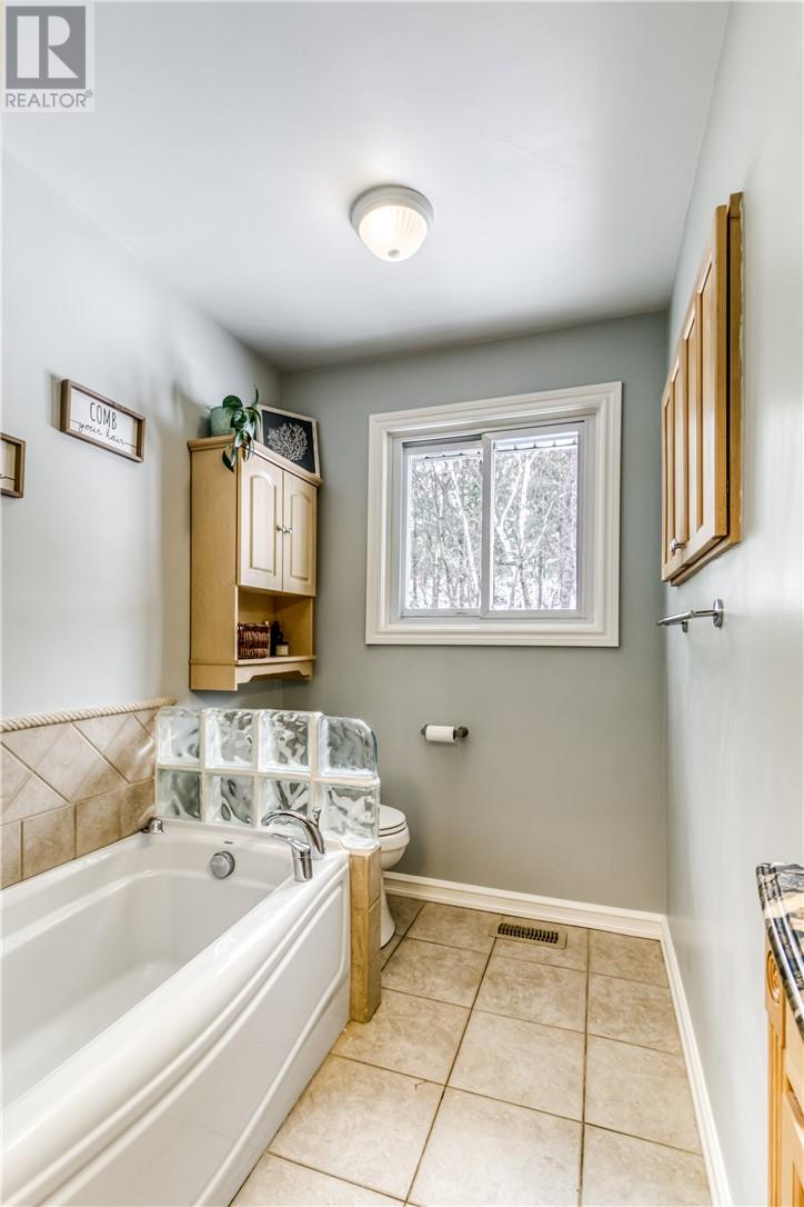 36 Ronald Crescent, Lively, Ontario  P3Y 1C9 - Photo 18 - 2127087