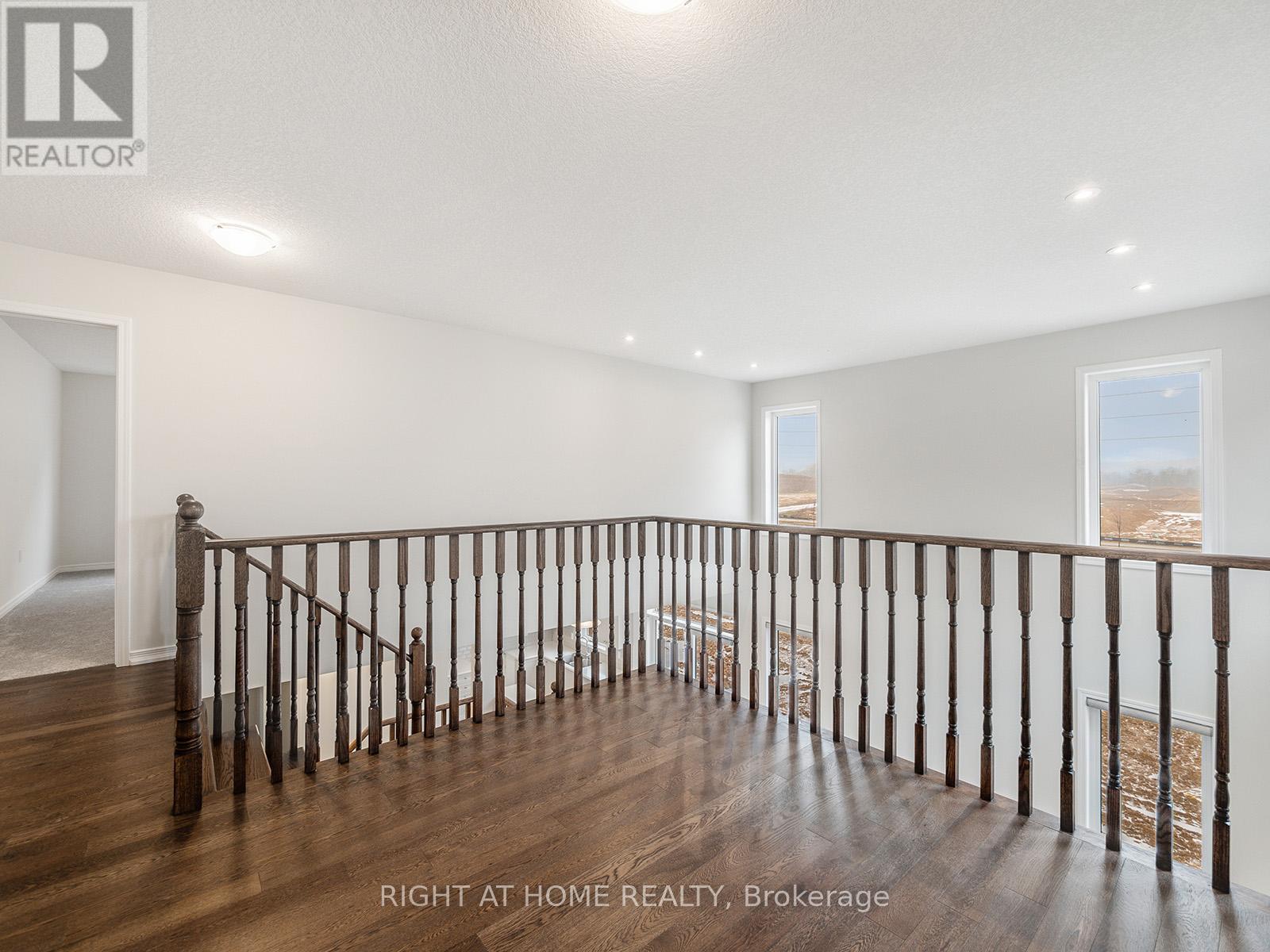 139 Munro Circle, Brantford, Ontario  N3T 5L5 - Photo 18 - X12987678