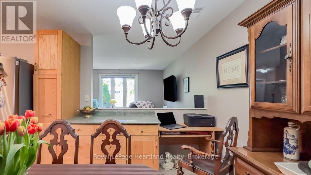 4 Ducharme Crescent, Bluewater, Ontario  N0M 1G0 - Photo 12 - X12991168