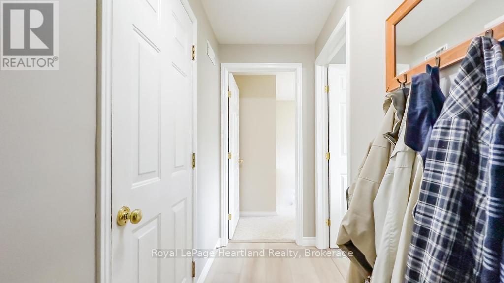 4 Ducharme Crescent, Bluewater, Ontario  N0M 1G0 - Photo 28 - X12991168