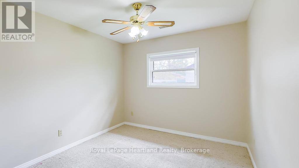 4 Ducharme Crescent, Bluewater, Ontario  N0M 1G0 - Photo 31 - X12991168