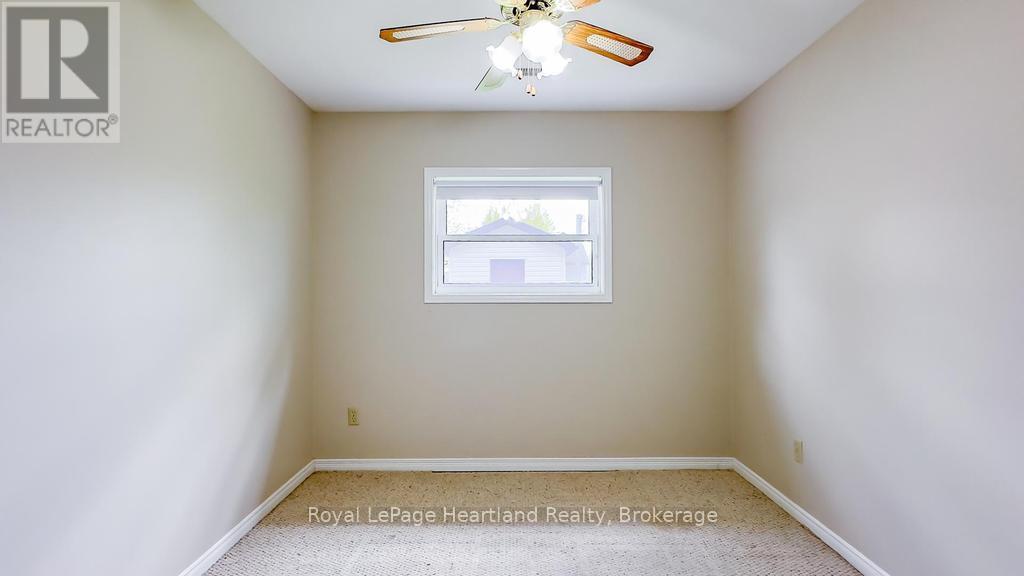 4 Ducharme Crescent, Bluewater, Ontario  N0M 1G0 - Photo 32 - X12991168