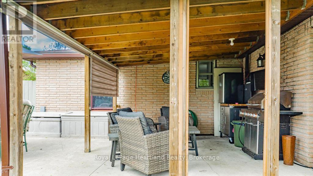 4 Ducharme Crescent, Bluewater, Ontario  N0M 1G0 - Photo 35 - X12991168