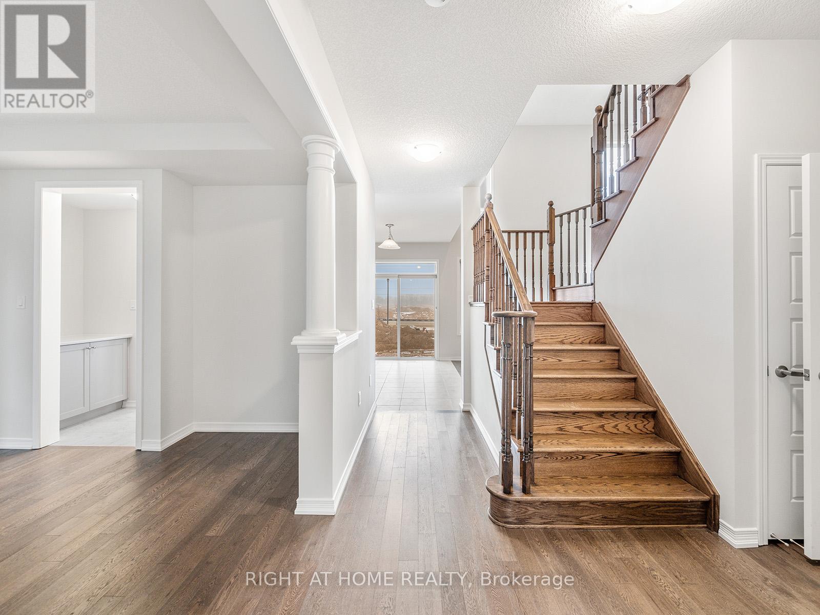 139 Munro Circle, Brantford, Ontario  N3T 5L5 - Photo 5 - X12987678