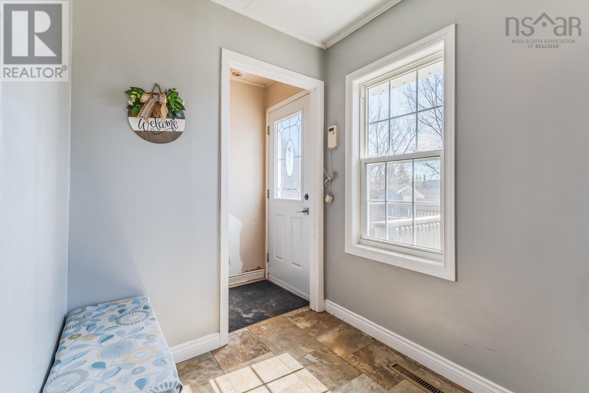 56 Regent Street, Amherst, Nova Scotia  B4H 3T1 - Photo 3 - 202607203