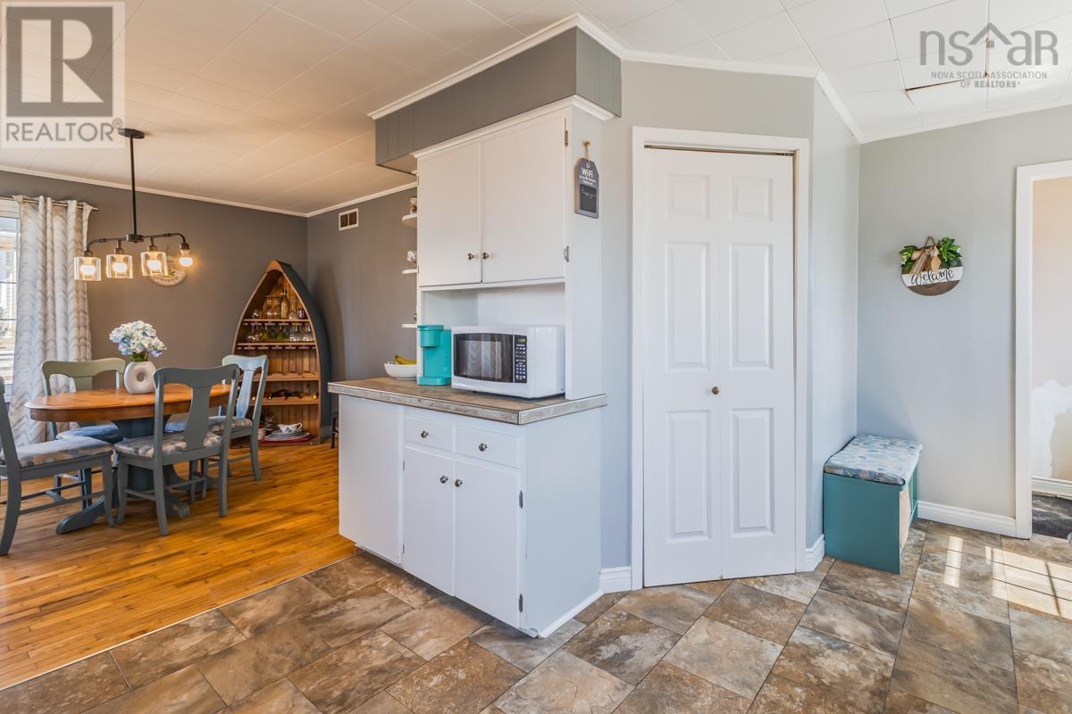 56 Regent Street, Amherst, Nova Scotia  B4H 3T1 - Photo 8 - 202607203
