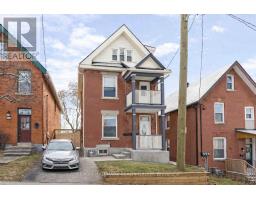 70 ANDERSON STREET, Ottawa, Ontario