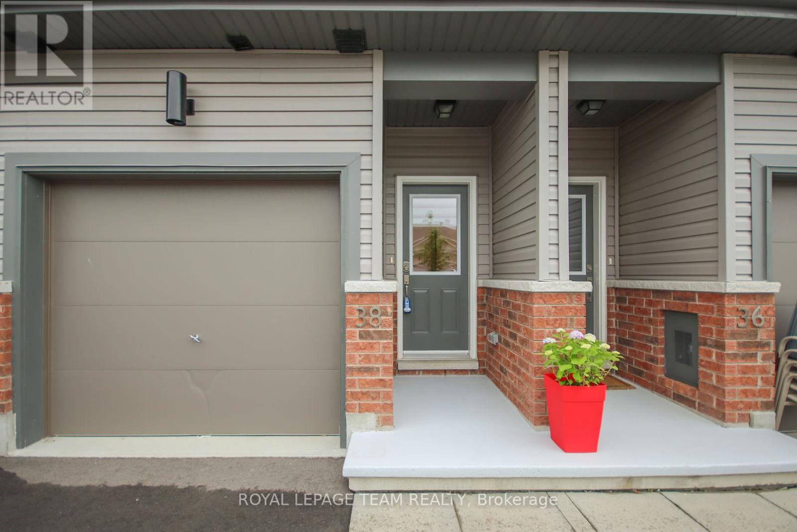 38 Mona Mcbride Drive, Arnprior, Ontario  K7S 0C6 - Photo 2 - X12991114