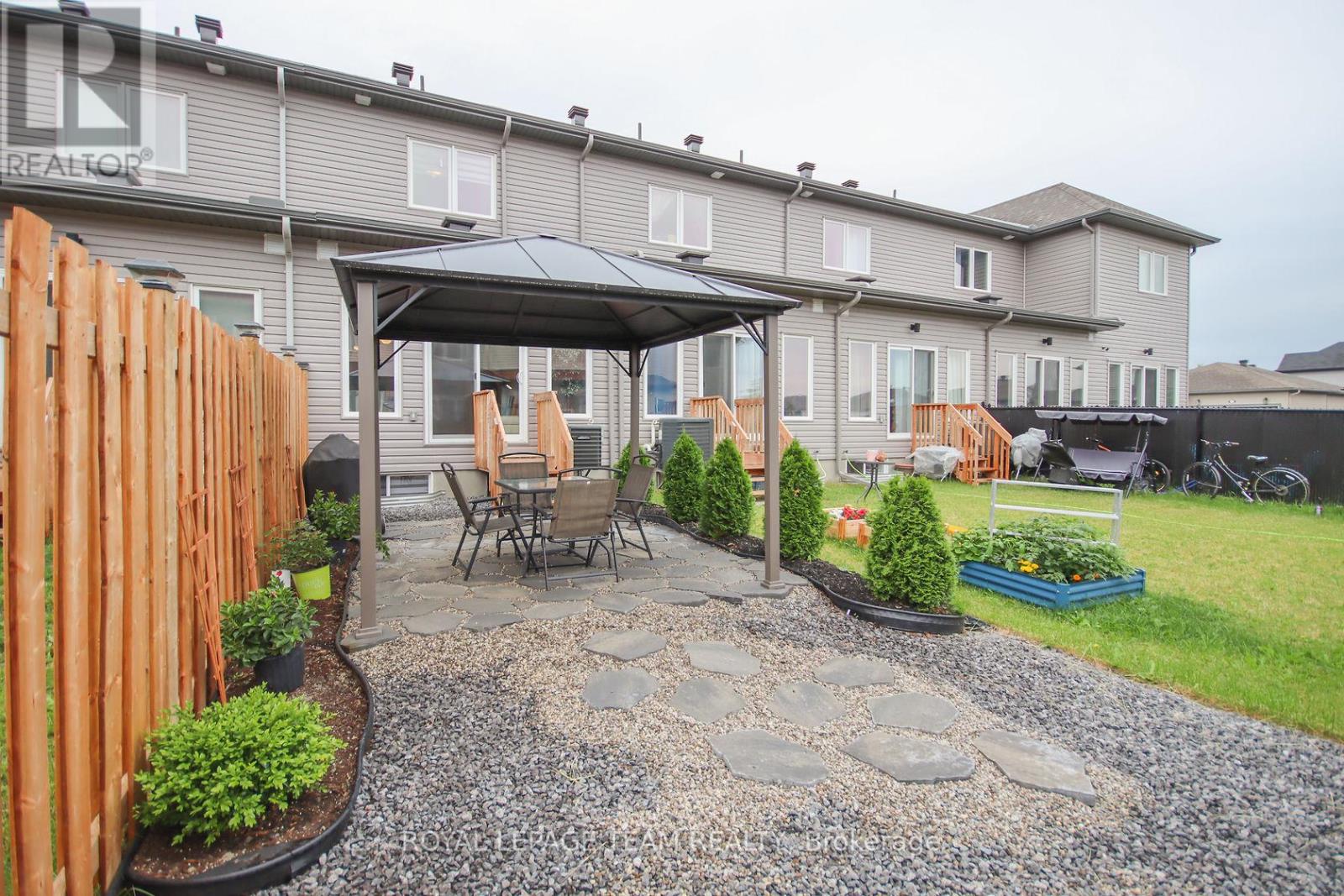 38 Mona Mcbride Drive, Arnprior, Ontario  K7S 0C6 - Photo 43 - X12991114