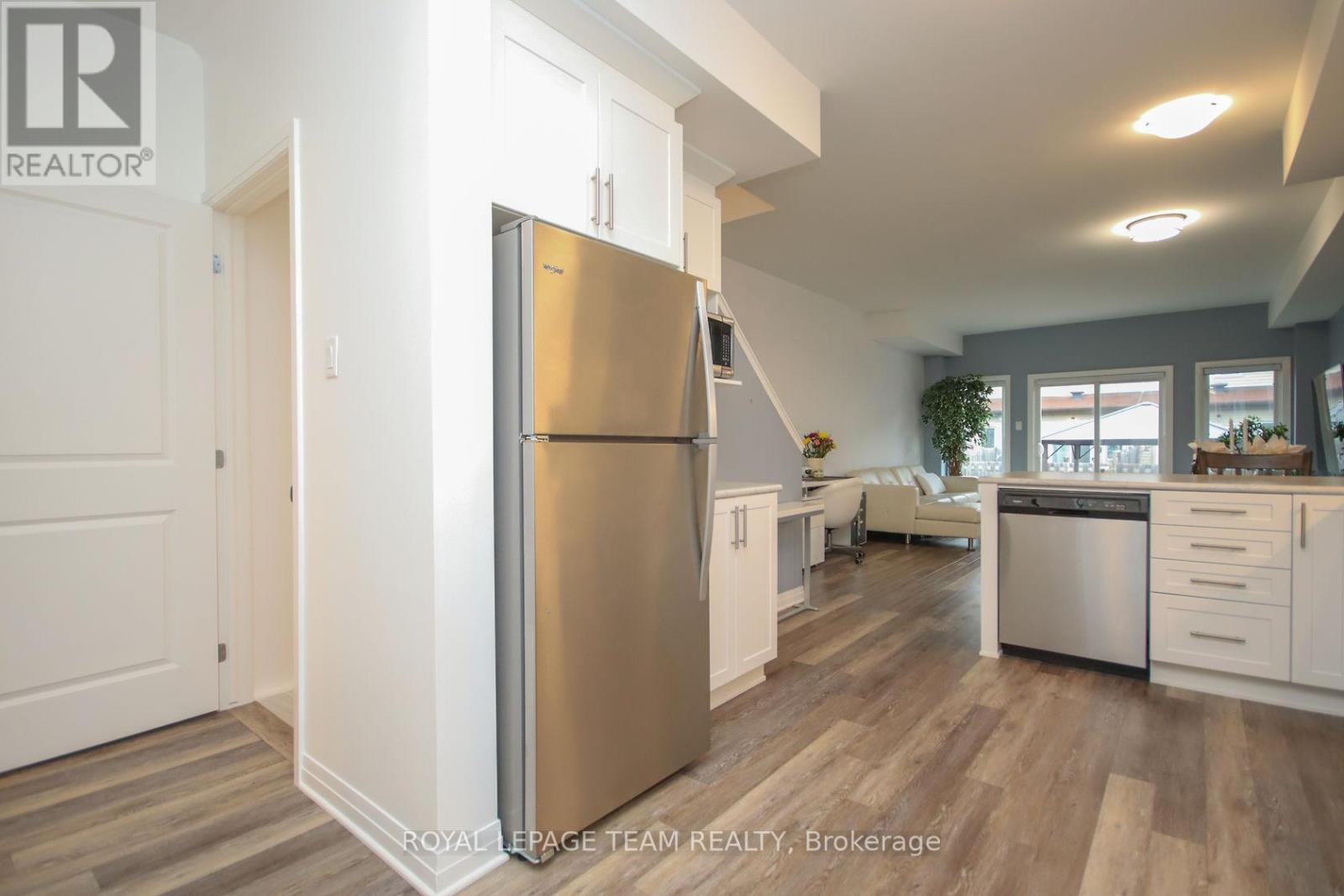 38 Mona Mcbride Drive, Arnprior, Ontario  K7S 0C6 - Photo 8 - X12991114