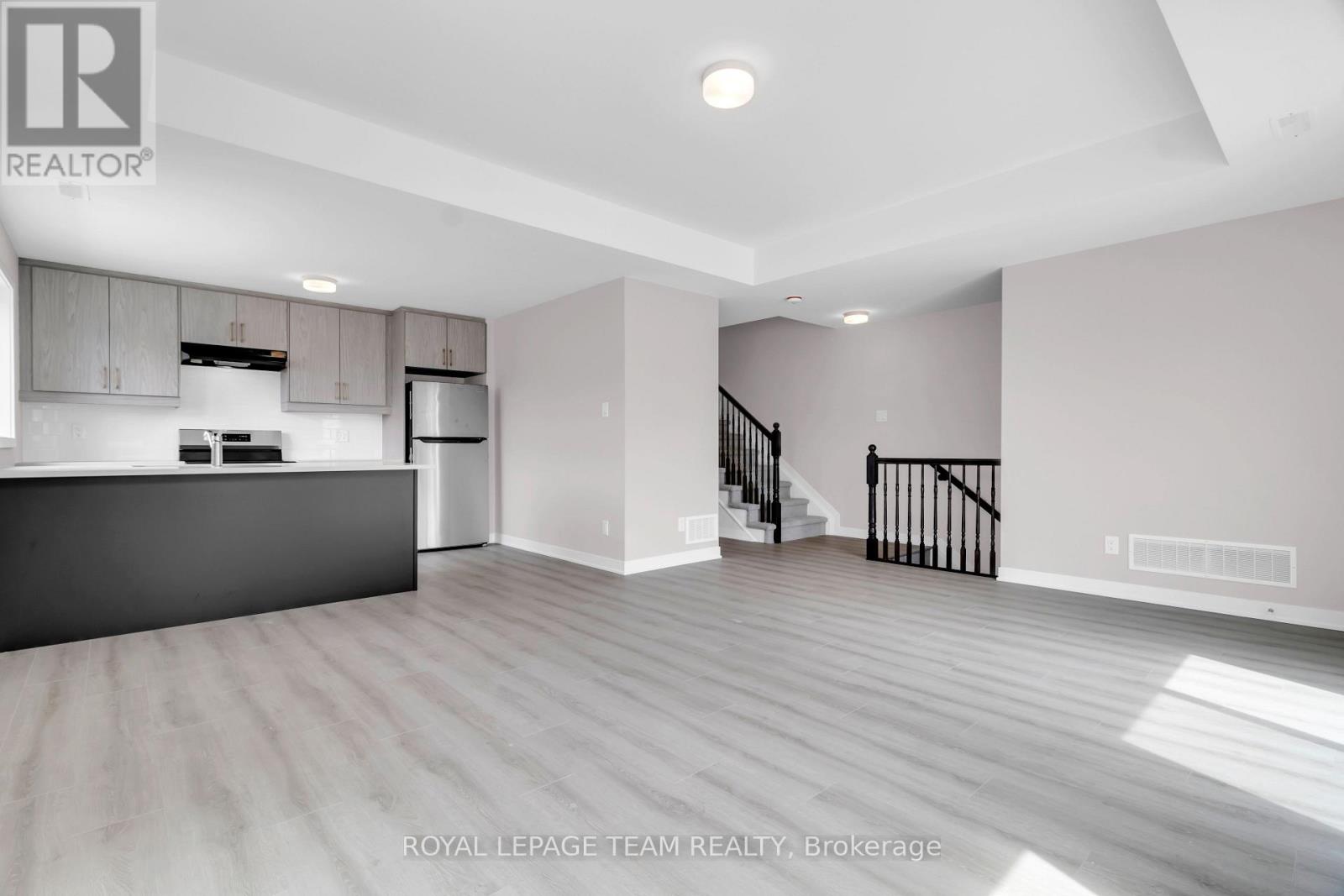 810 Parnian Private, Ottawa, Ontario  K2J 7K6 - Photo 5 - X12991128