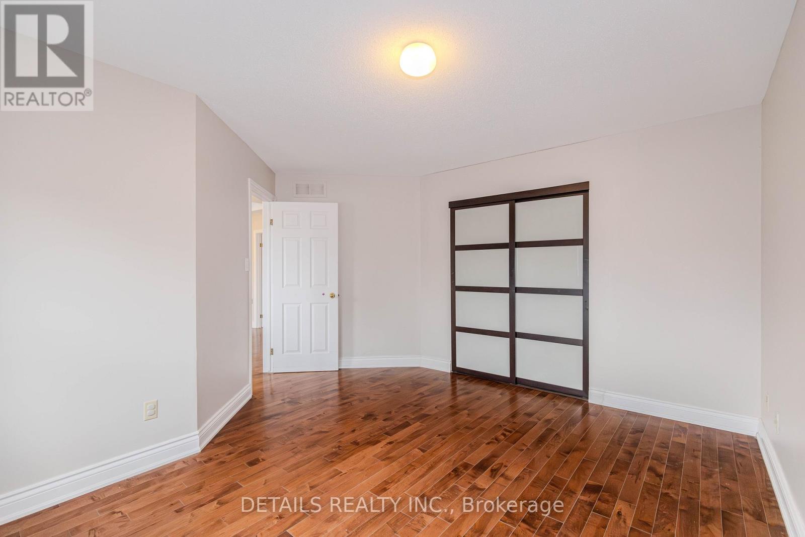 42 Rosenfeld Crescent, Ottawa, Ontario  K2K 2L2 - Photo 23 - X12991188