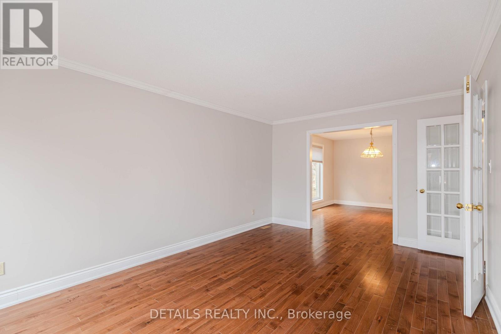 42 Rosenfeld Crescent, Ottawa, Ontario  K2K 2L2 - Photo 6 - X12991188