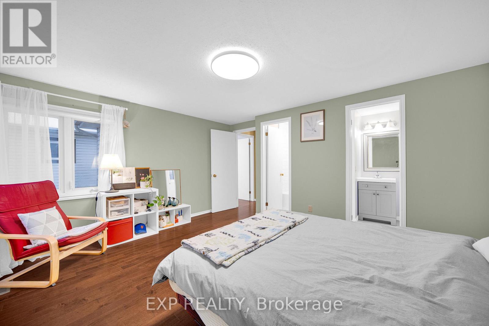 4 Huntersfield Drive, Ottawa, Ontario  K1T 3E4 - Photo 21 - X12991214