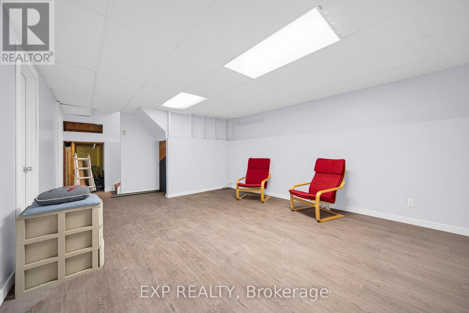 4 Huntersfield Drive, Ottawa, Ontario  K1T 3E4 - Photo 31 - X12991214