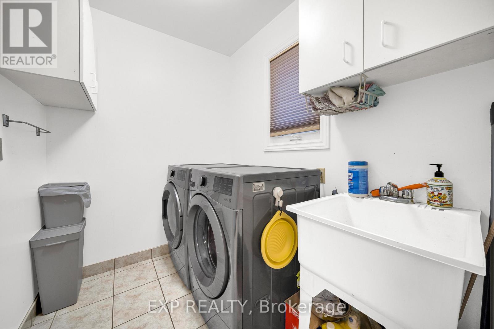 4 Huntersfield Drive, Ottawa, Ontario  K1T 3E4 - Photo 37 - X12991214