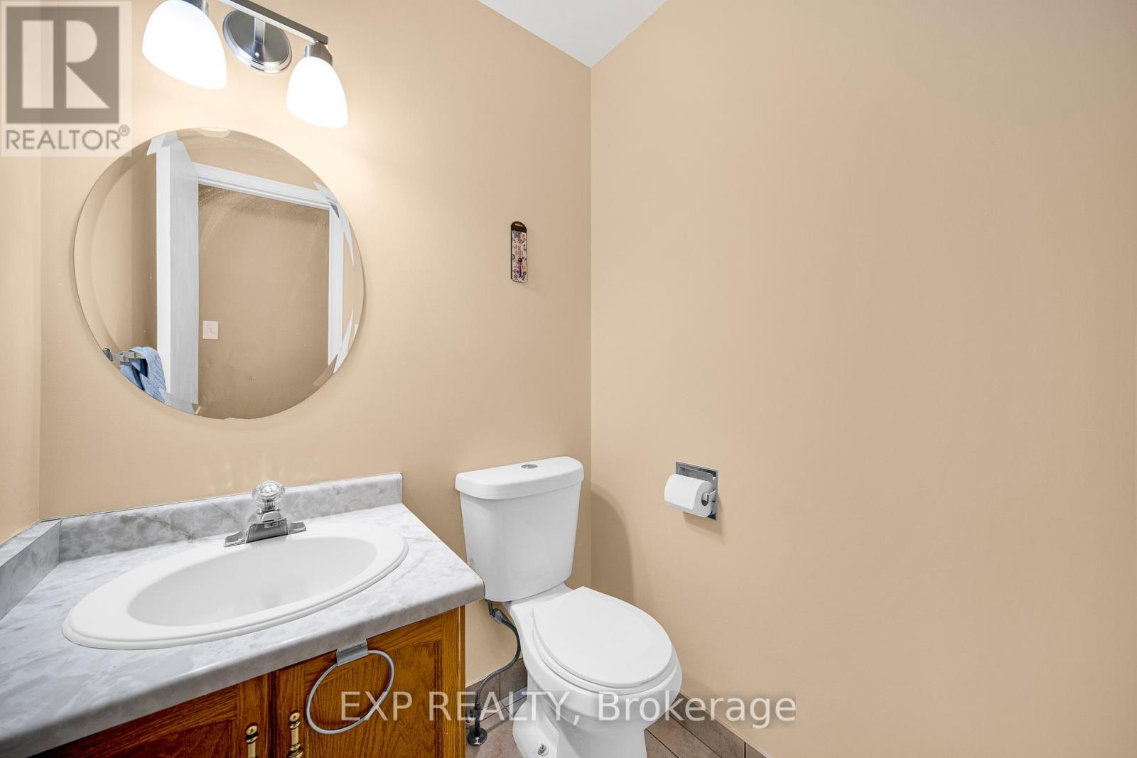 4 Huntersfield Drive, Ottawa, Ontario  K1T 3E4 - Photo 38 - X12991214