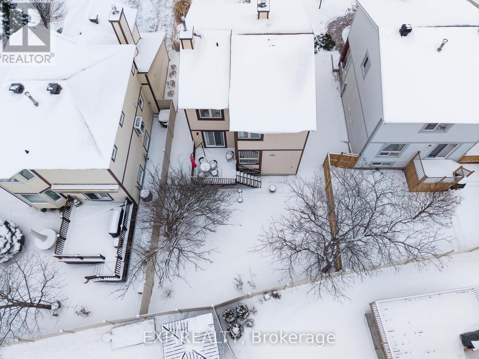 4 Huntersfield Drive, Ottawa, Ontario  K1T 3E4 - Photo 43 - X12991214