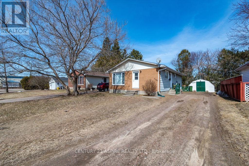 1147 Boundary Road W, Pembroke, Ontario  K8A 7T9 - Photo 2 - X12991098
