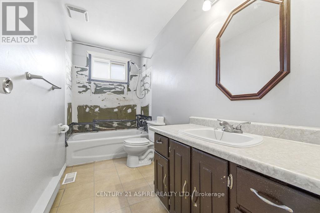 1147 Boundary Road W, Pembroke, Ontario  K8A 7T9 - Photo 21 - X12991098