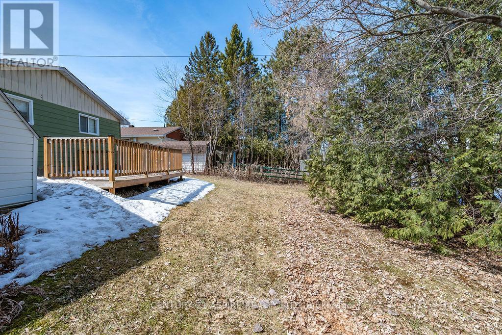 1147 Boundary Road W, Pembroke, Ontario  K8A 7T9 - Photo 8 - X12991098