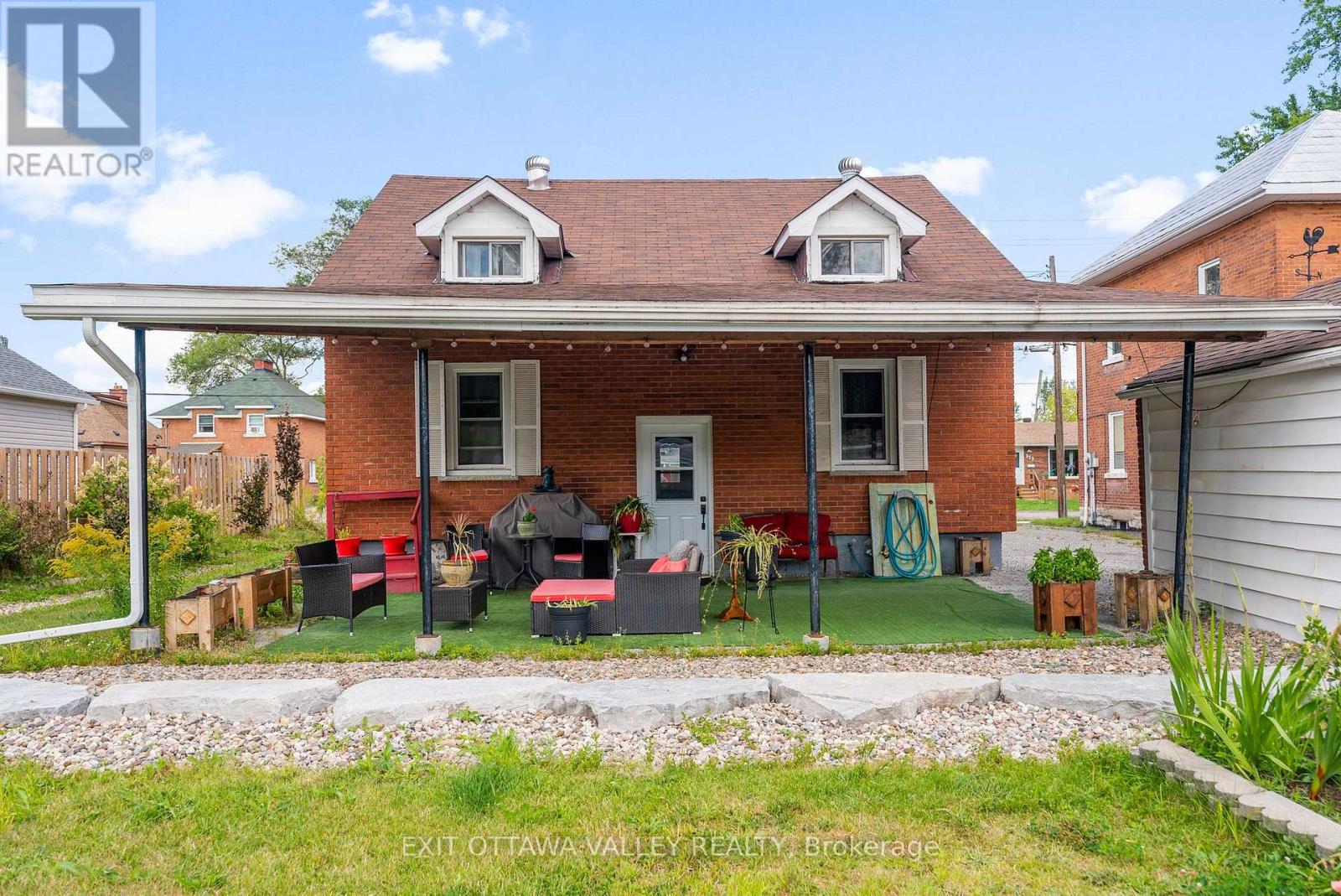 329 Third Avenue, Pembroke, Ontario  K8A 5G5 - Photo 14 - X12991120