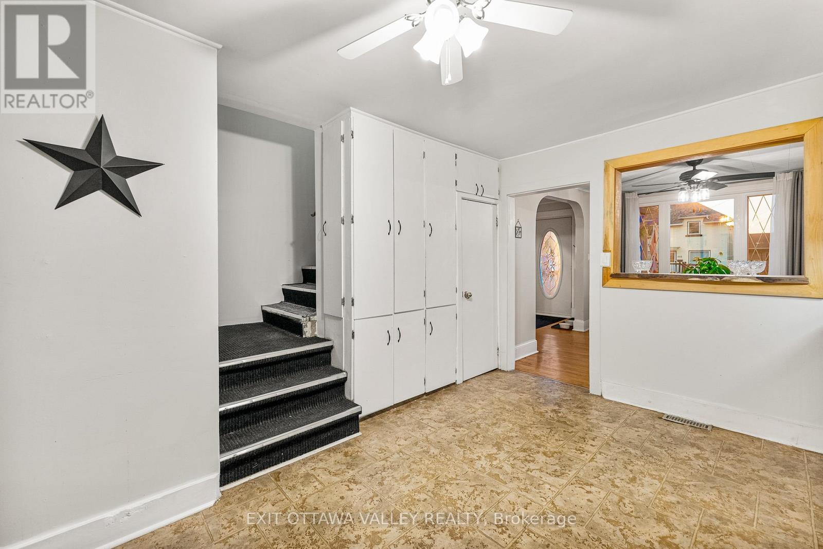 329 Third Avenue, Pembroke, Ontario  K8A 5G5 - Photo 33 - X12991120