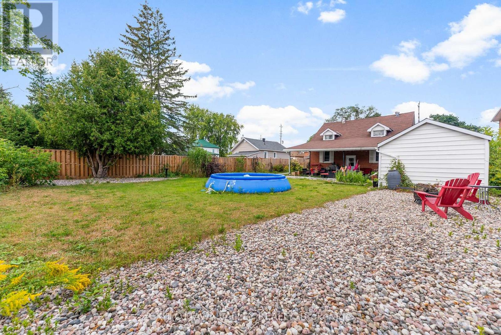 329 Third Avenue, Pembroke, Ontario  K8A 5G5 - Photo 9 - X12991120