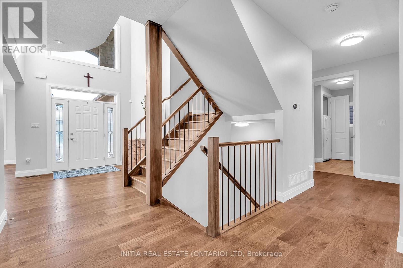 1375 Dyer Crescent, London North, Ontario N6G 0S6 - Photo 4 - X12991100