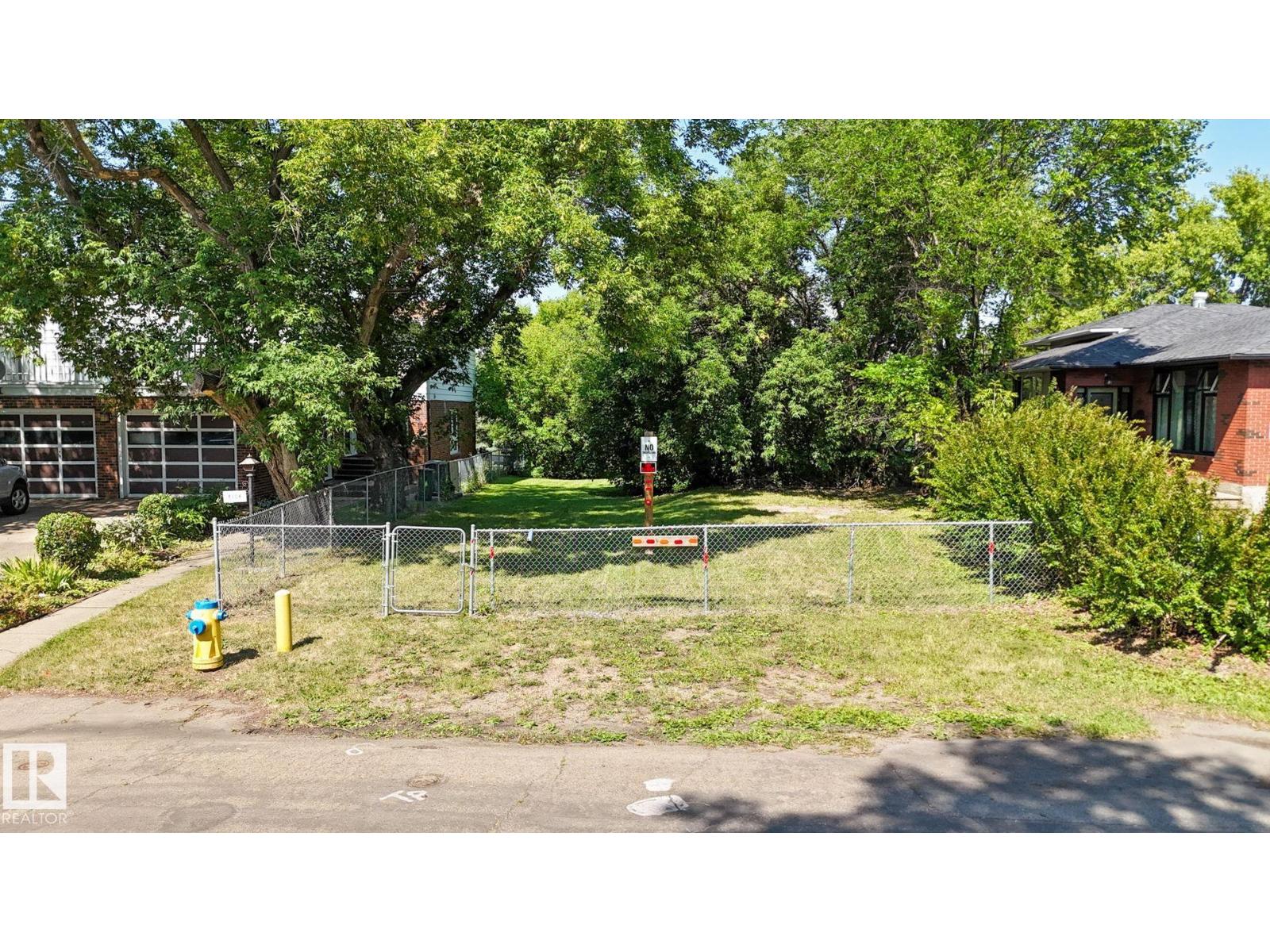 8028 Rowland Rd Nw, Edmonton, Alberta  T6A 3W7 - Photo 1 - E4482039