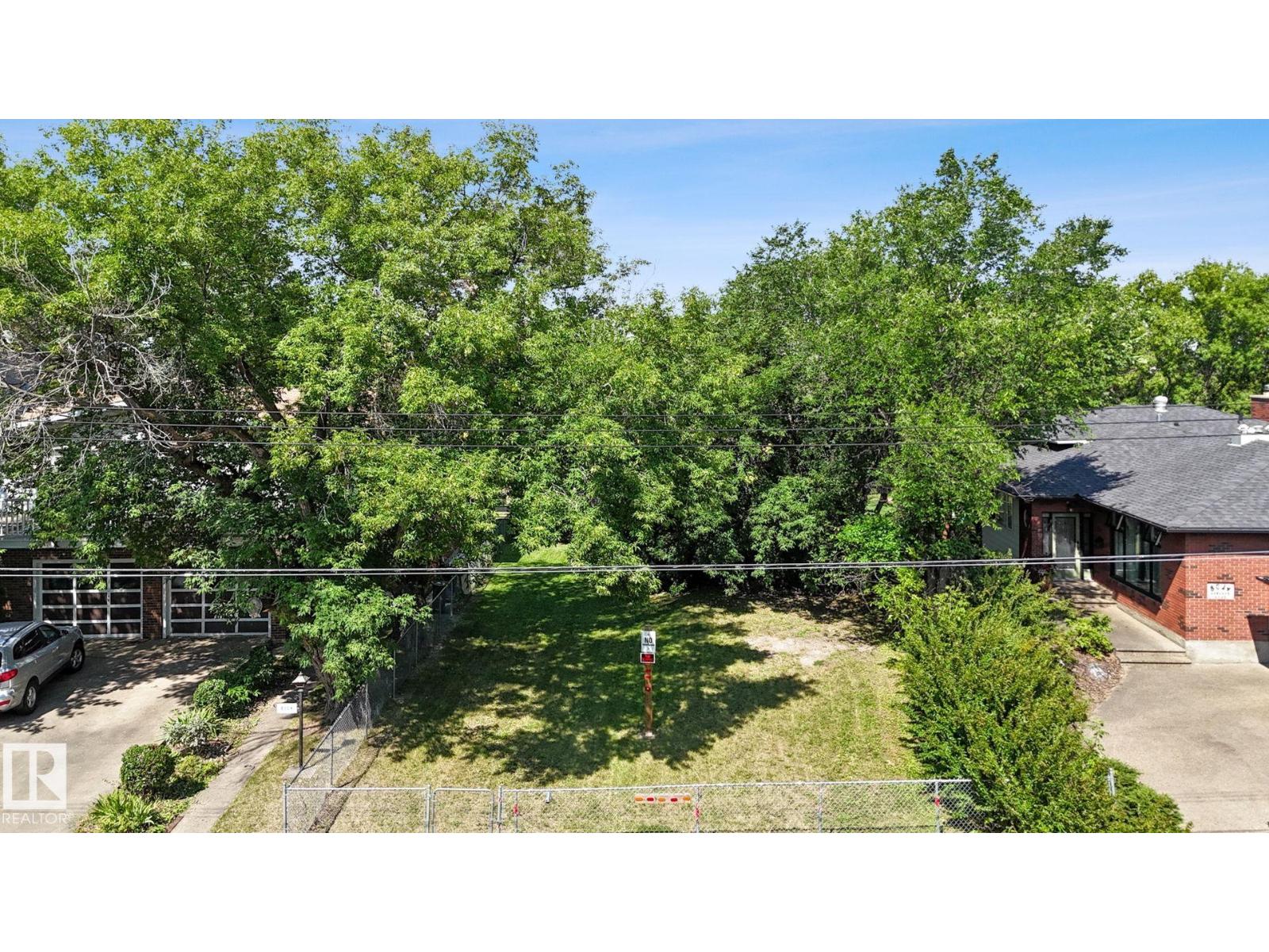 8028 Rowland Rd Nw, Edmonton, Alberta  T6A 3W7 - Photo 5 - E4482039