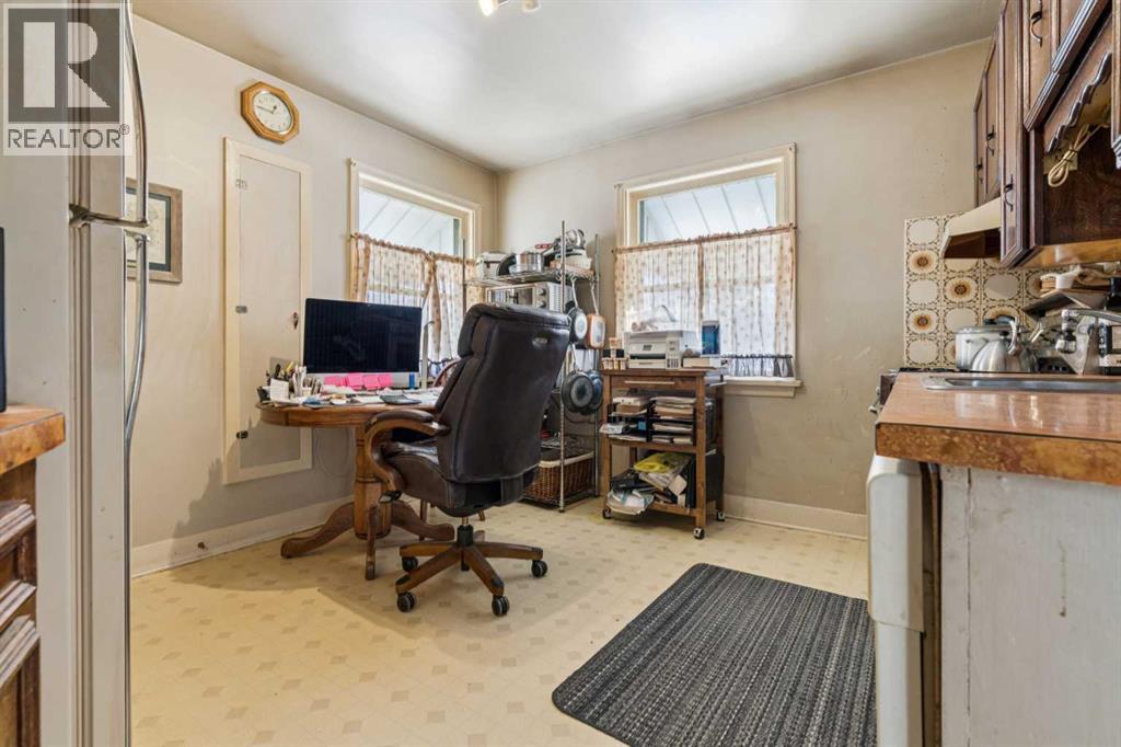 450 34 Avenue Nw, Calgary, Alberta  T2K 0B8 - Photo 6 - A2278193