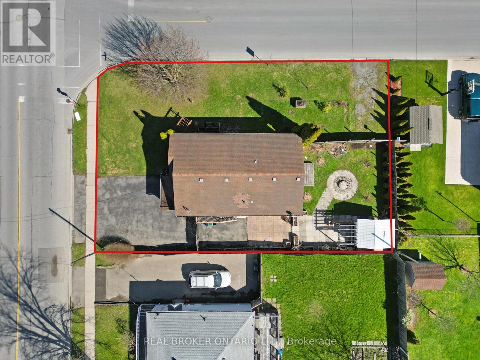 379 Southworth Street S, Welland, Ontario  L3B 2A1 - Photo 31 - X12798254