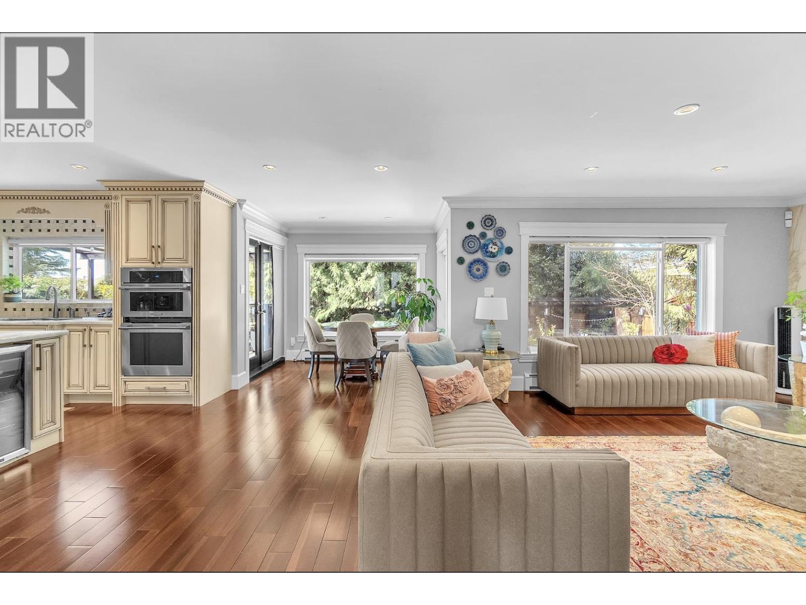 3263 Norwood Avenue, North Vancouver, British Columbia  V7N 3P2 - Photo 11 - R3109910