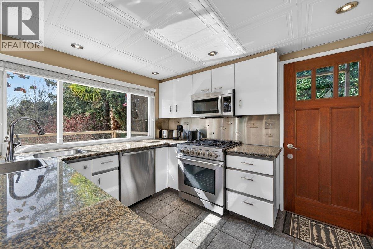 23419 Tamarack Lane, Maple Ridge, British Columbia  V2W 1A8 - Photo 13 - R3110272