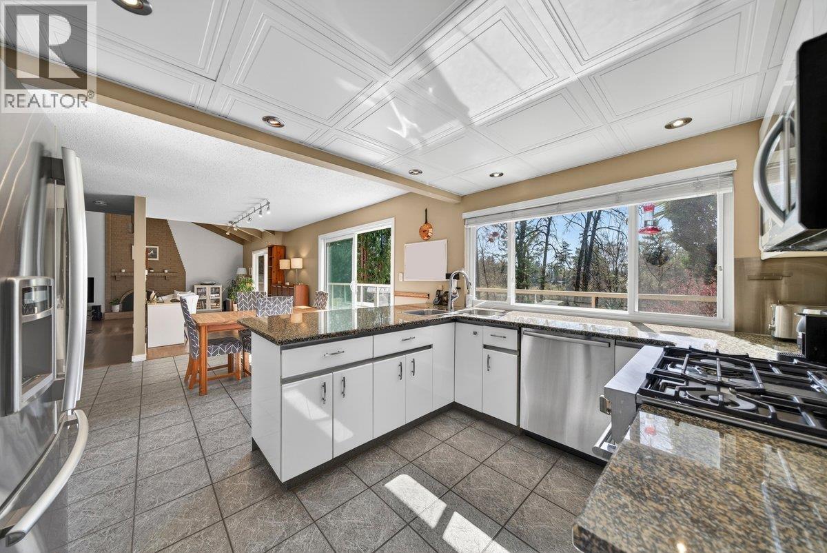 23419 Tamarack Lane, Maple Ridge, British Columbia  V2W 1A8 - Photo 14 - R3110272