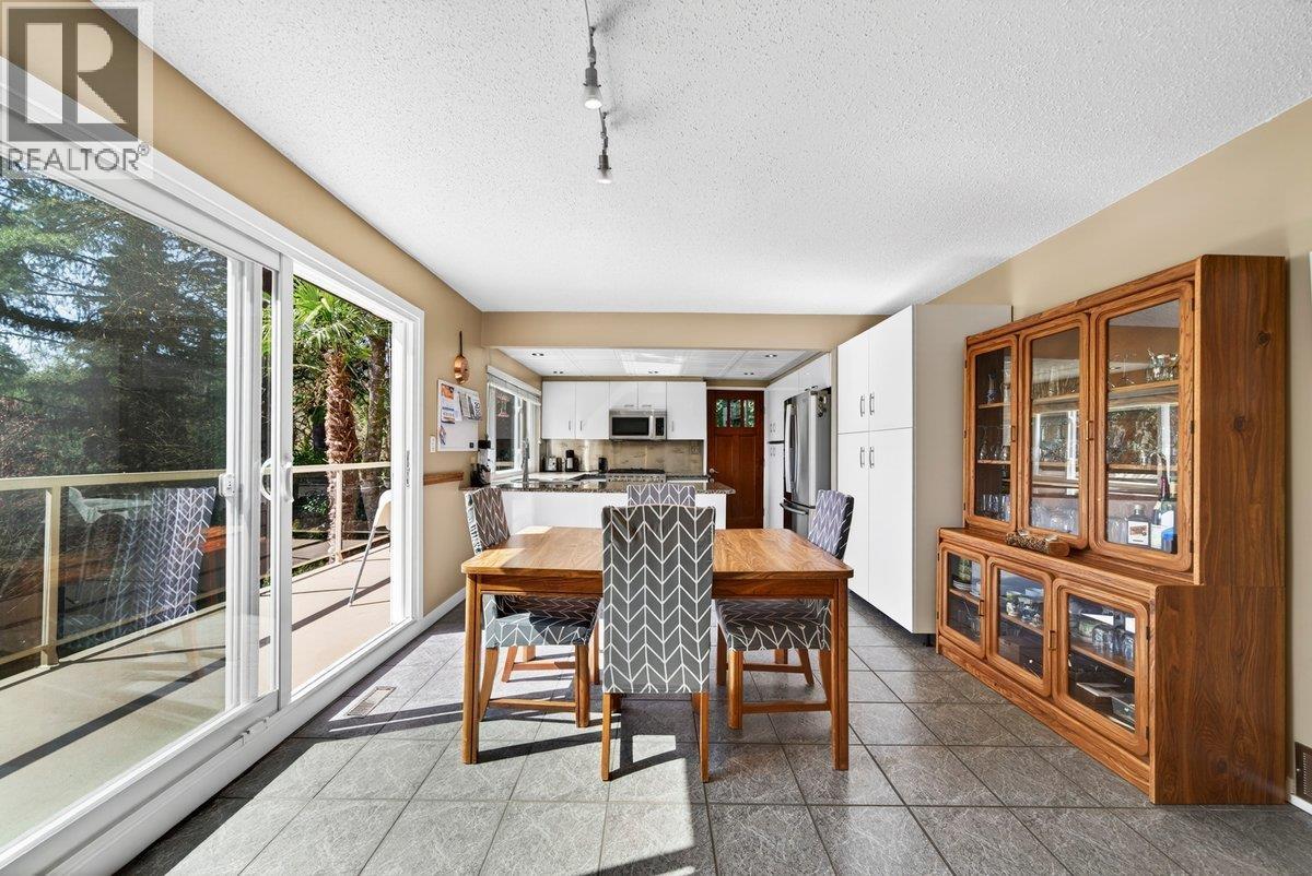 23419 Tamarack Lane, Maple Ridge, British Columbia  V2W 1A8 - Photo 10 - R3110272