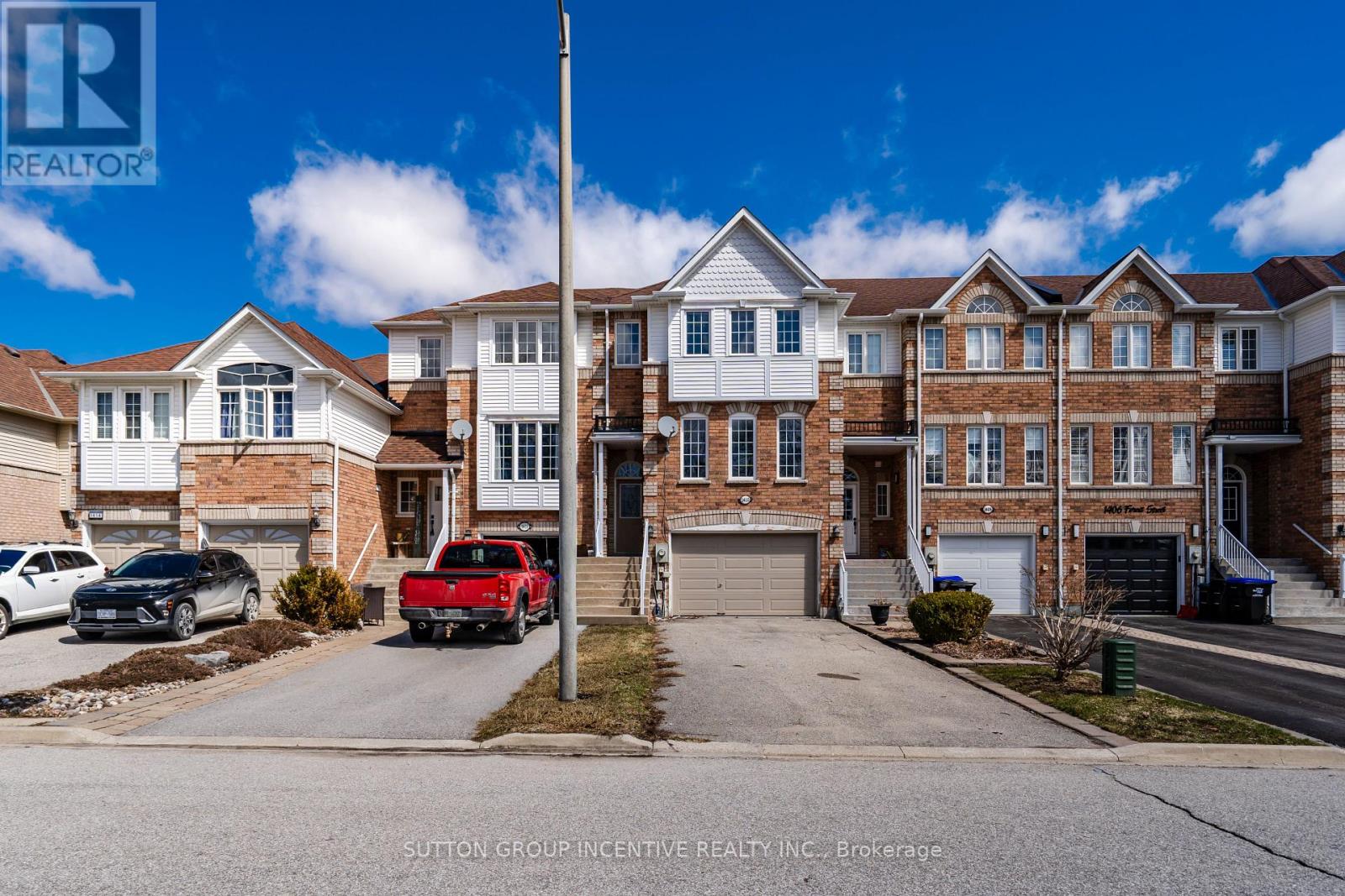 1410 Forest Street, Innisfil, Ontario  L9S 4Y4 - Photo 2 - N12984218