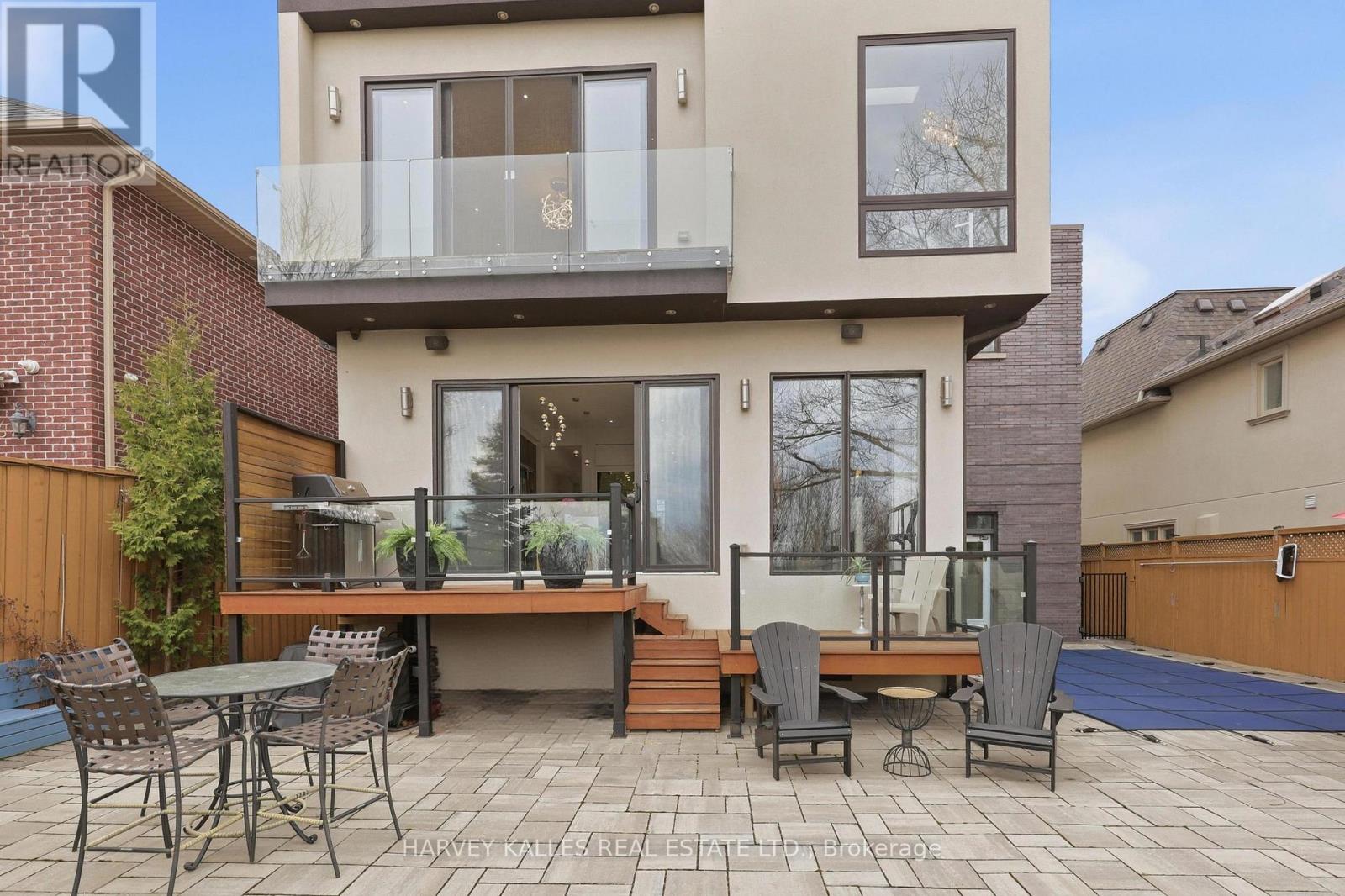 46 Ravenscrest Drive, Toronto, Ontario  M9B 5M7 - Photo 24 - W12989518