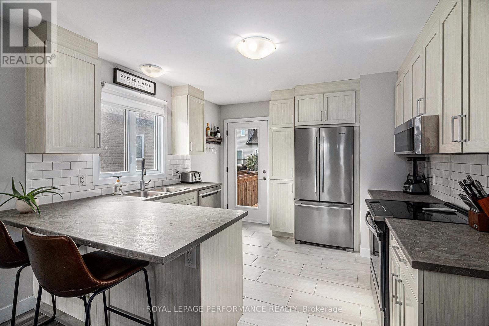 8 Brittany Street, North Stormont, Ontario K0A 1R0 - Photo 11 - X12991184