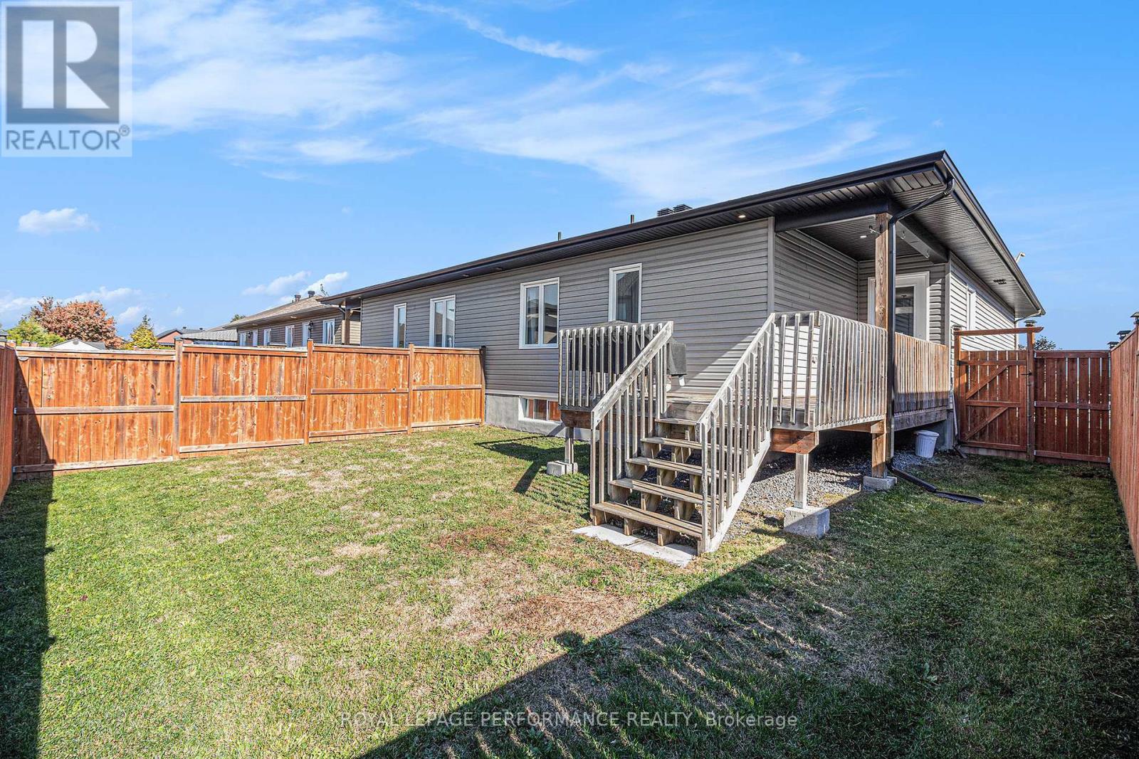 8 Brittany Street, North Stormont, Ontario K0A 1R0 - Photo 26 - X12991184