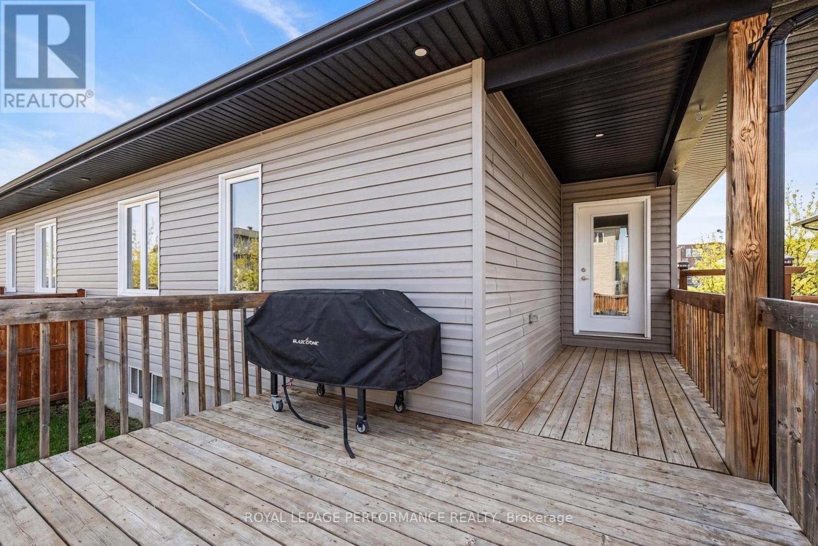 8 Brittany Street, North Stormont, Ontario K0A 1R0 - Photo 29 - X12991184