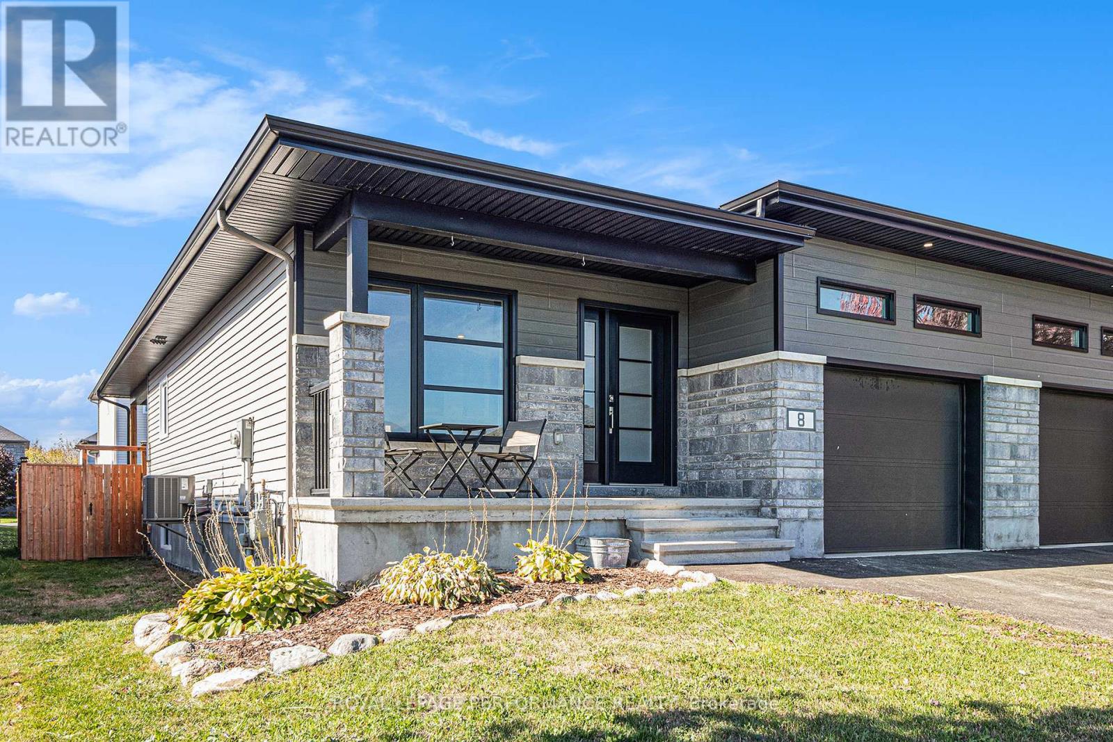 8 Brittany Street, North Stormont, Ontario K0A 1R0 - Photo 4 - X12991184