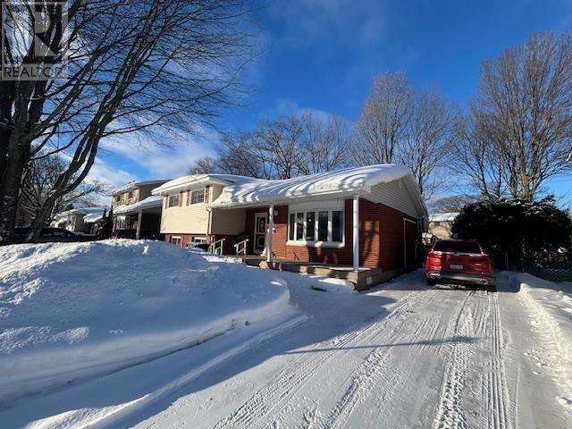 124 Pleasant Dr, Sault Ste. Marie, Ontario P6B 4E2 - Photo 3 - SM260666