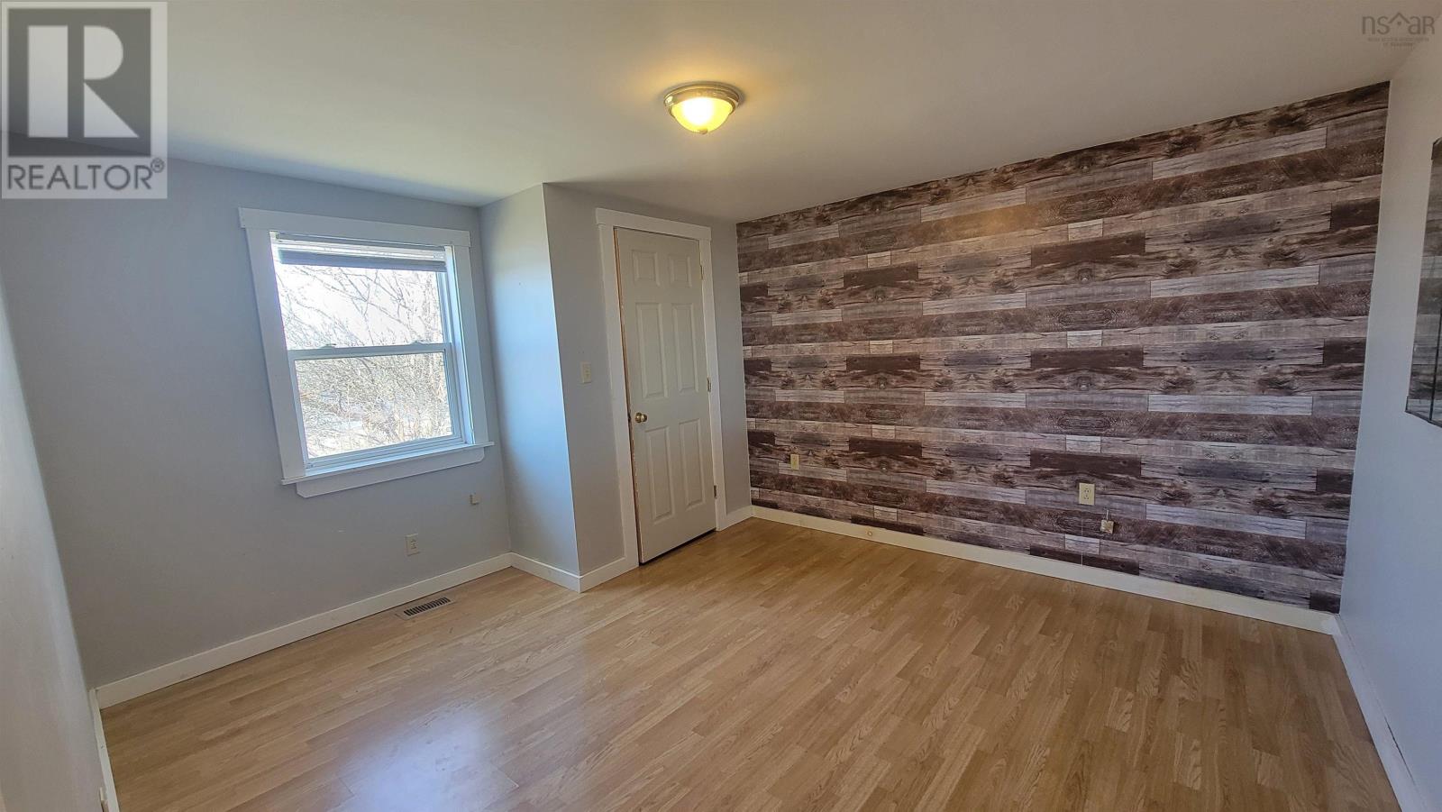 2-4 Baker Street, Yarmouth, Nova Scotia  B5A 2W7 - Photo 18 - 202607205