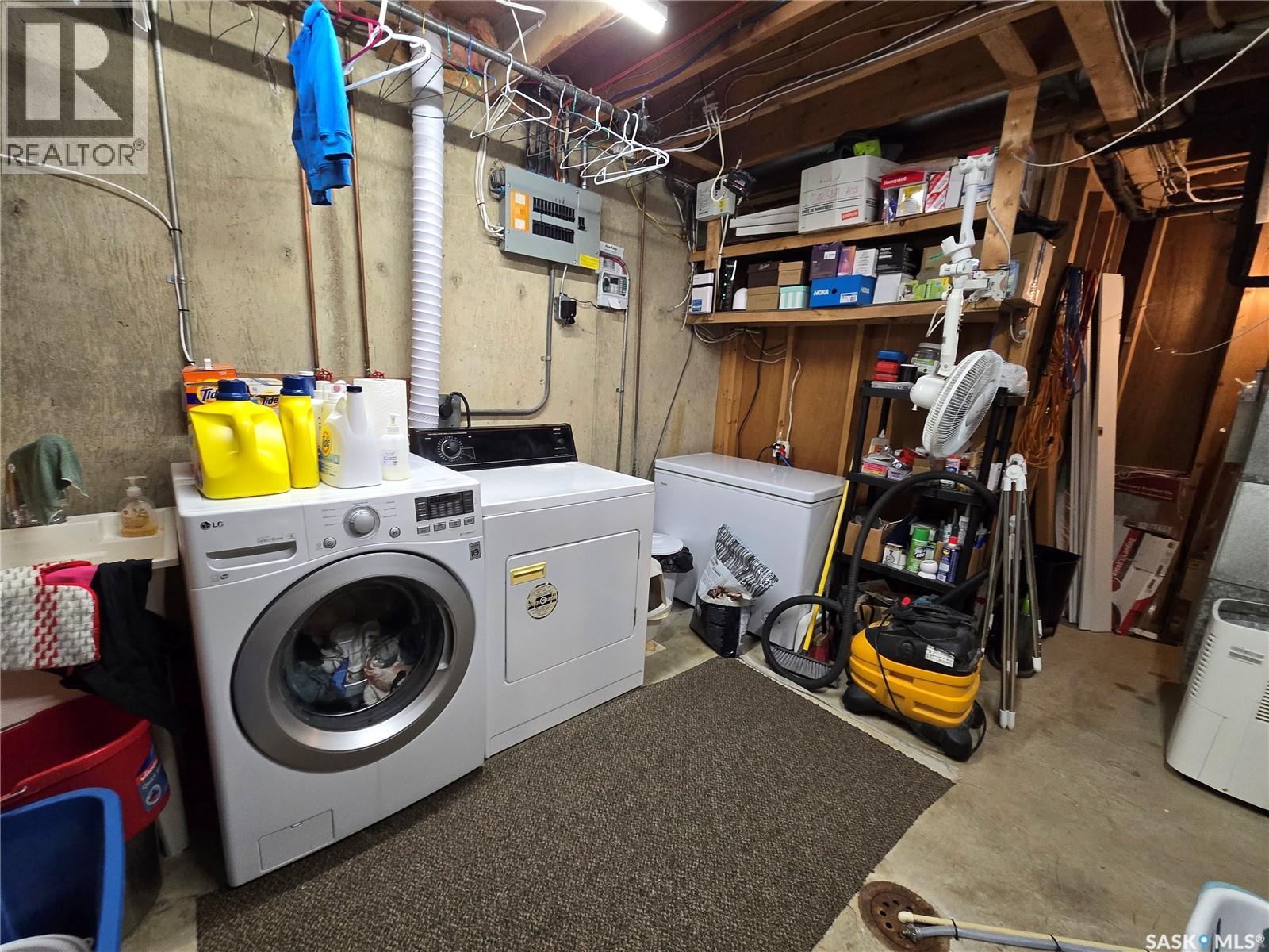 208 Clinton Place, Swift Current, Saskatchewan  S9H 4K2 - Photo 14 - SK032765