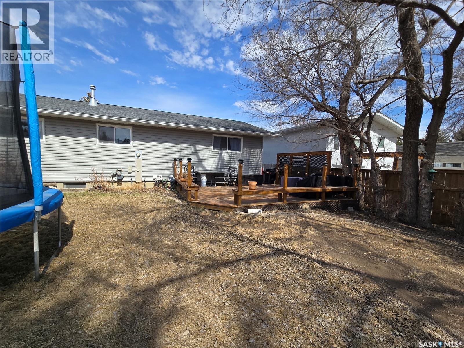 208 Clinton Place, Swift Current, Saskatchewan  S9H 4K2 - Photo 20 - SK032765