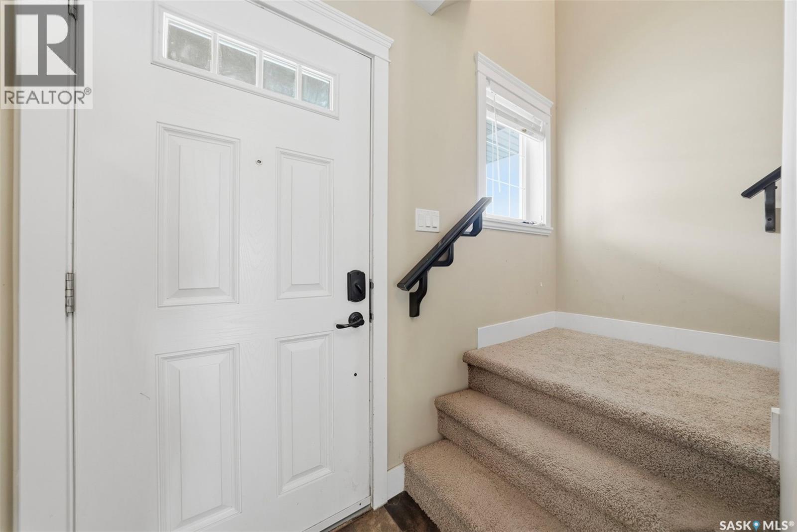 133 901 4th Street S, Martensville, Saskatchewan  S0K 2S1 - Photo 3 - SK032755